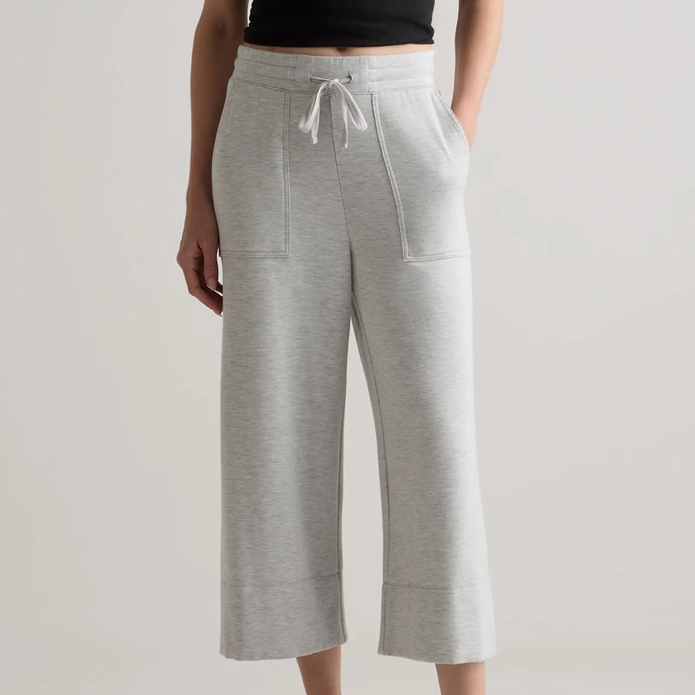 Quince Light Gray Cropped Sweatpants